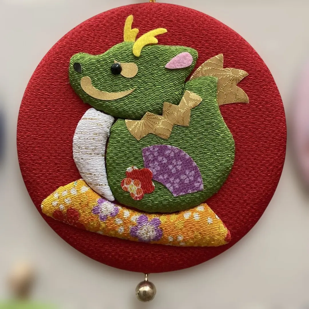 縐布押繪龍 壁飾 的縮圖