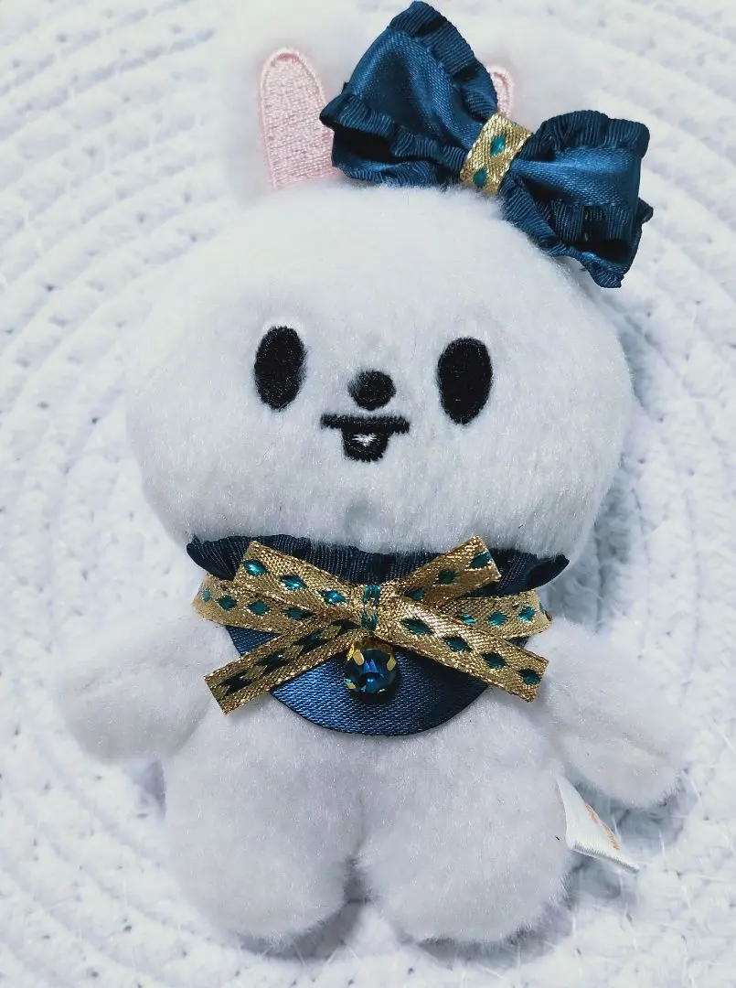 Thumbnail of SKZOO 10cm Plush Ribbon + Bib Set