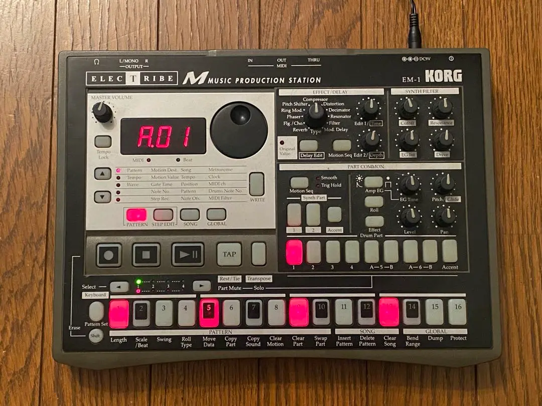 2025年最新】KORG EM-1の人気アイテム - メルカリ