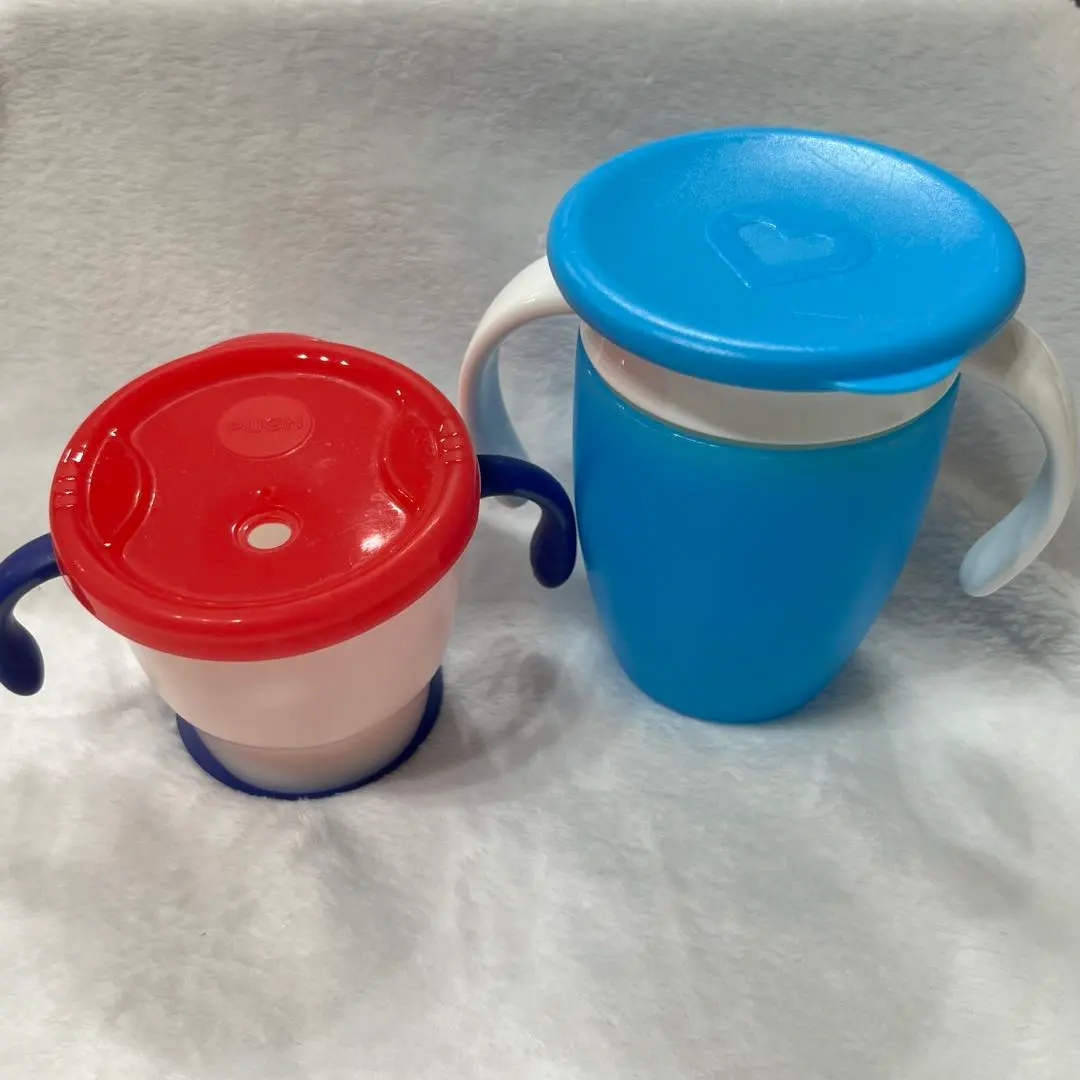 Thumbnail of Almost unused Munchkin Miracle Cup & Richell Straw Cup