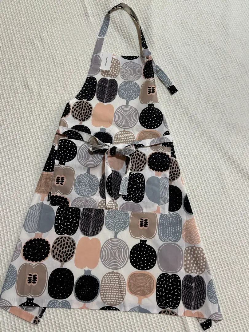 新品marimekko KOMPOTTI  コンポッティ　エプロン 2025年最新】コンポッティ エプロンの人気アイテム - メルカリ