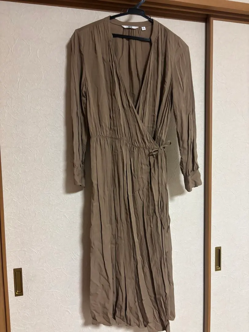 棕色長袖長款連衣裙 的縮圖