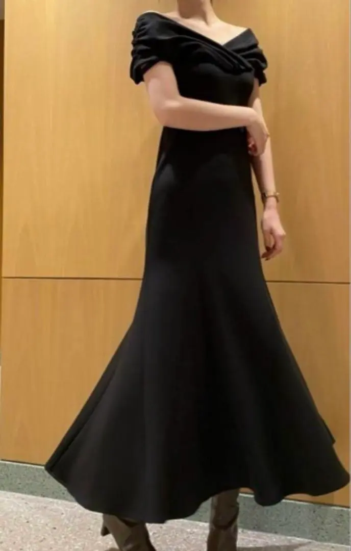 2025年最新】カットタイトドレス snidelの人気アイテム - メルカリ