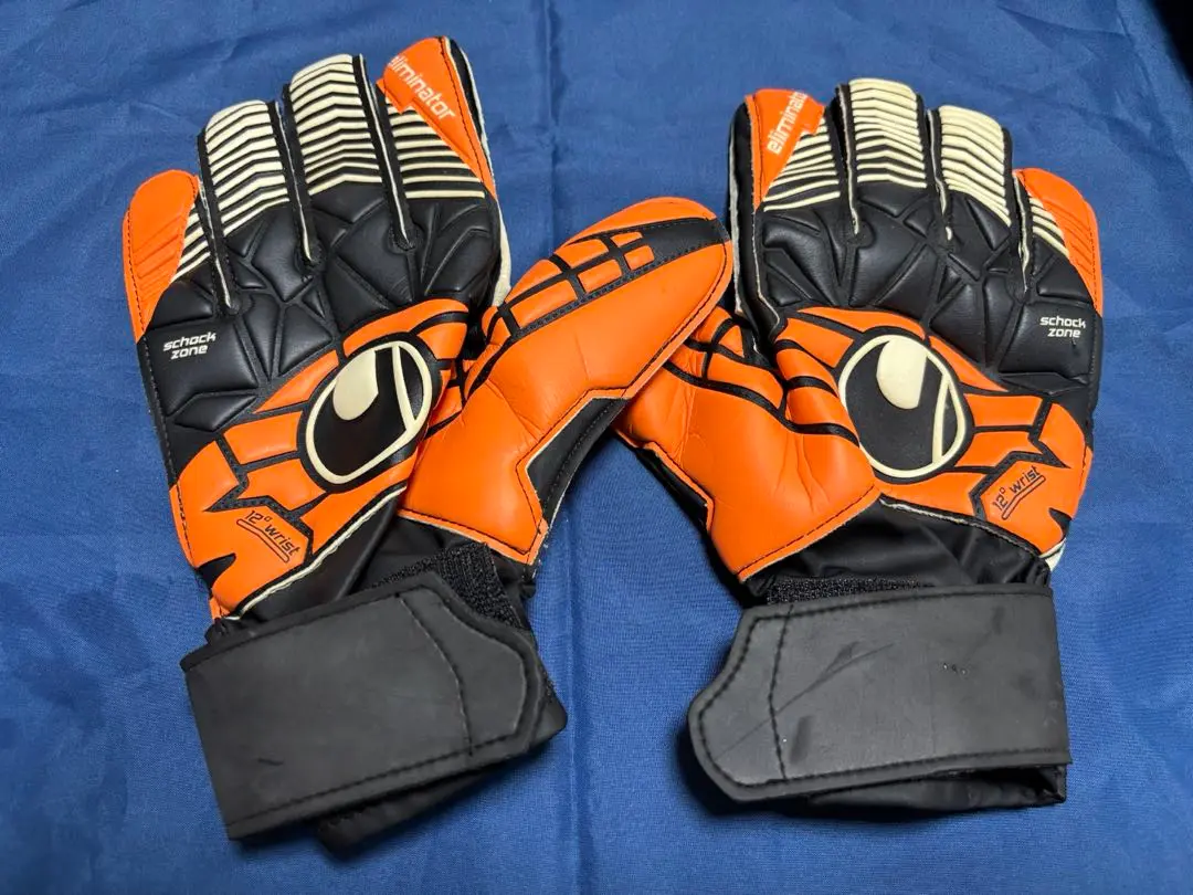 Thumbnail of Soccer goalkeeper gloves, Uhlsport size 8