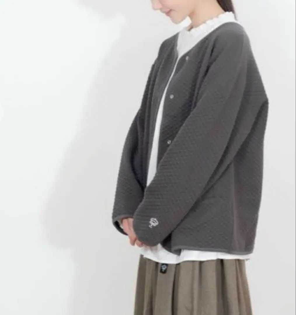 Thumbnail of KEYMEMORY Kamakura Quilted Cardigan Gray Free Size