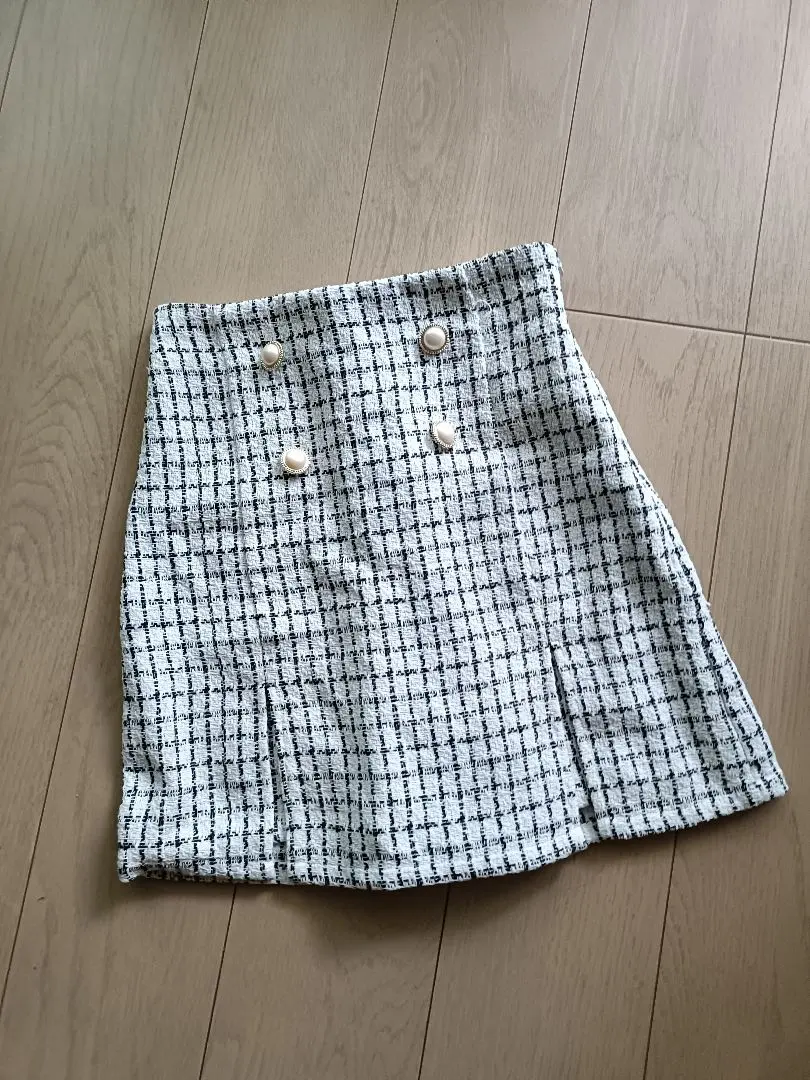Thumbnail of INGNI Check Tweed Shorts