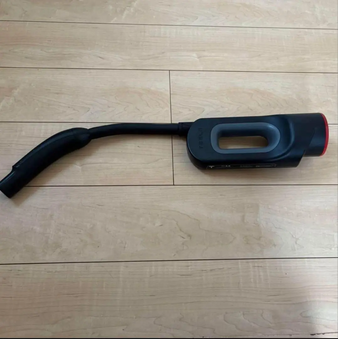 【新品・未使用・箱あり】テスラ CHAdeMO アダプター（日本版） Do I need a 120,000 yen CHAdeMO adapter? #tesla - YouTube