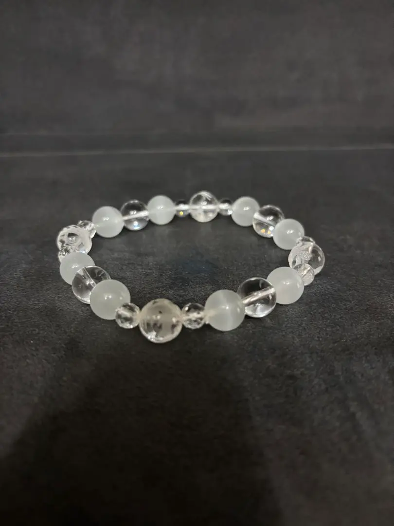 Thumbnail of Clear White Bead Bracelet