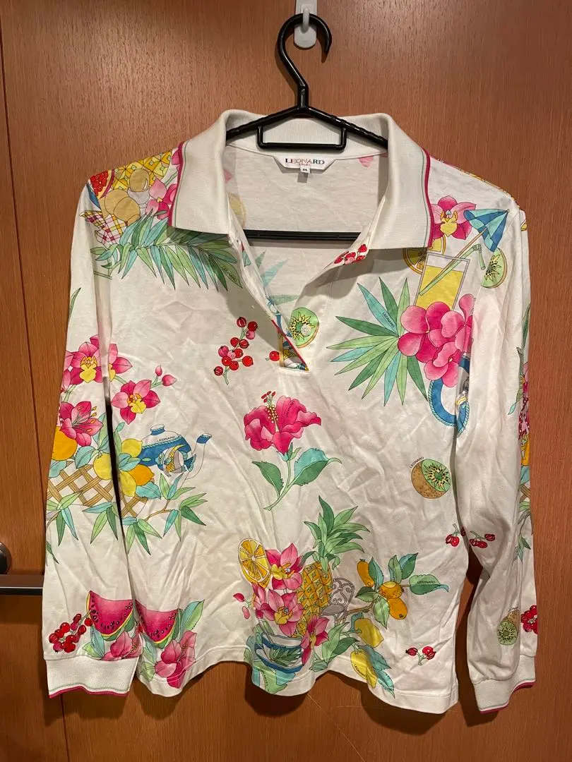 ✨極美品✨ レオナール ポロシャツ 長袖 花柄 大きいサイズ XL ホワイト 2025年最新】LEONARD 柄：総柄 長袖の人気アイテム - メルカリ