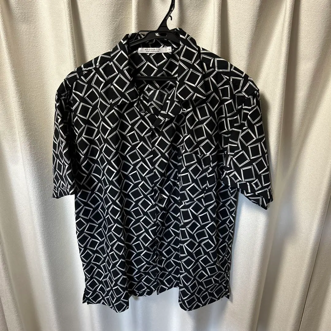 Thumbnail of NEOSARTIC Geometric Pattern Short Sleeve Shirt, Size LL