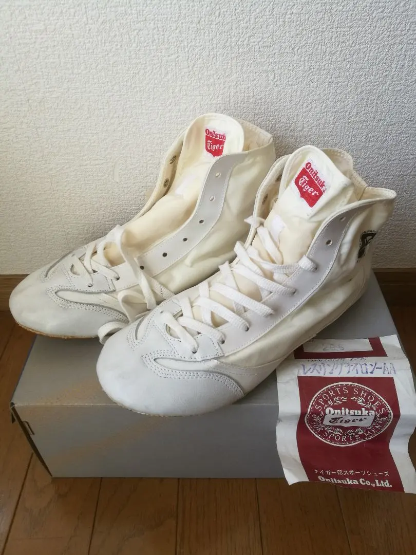 2025年最新】onitsuka tiger レスリングの人気アイテム - メルカリ