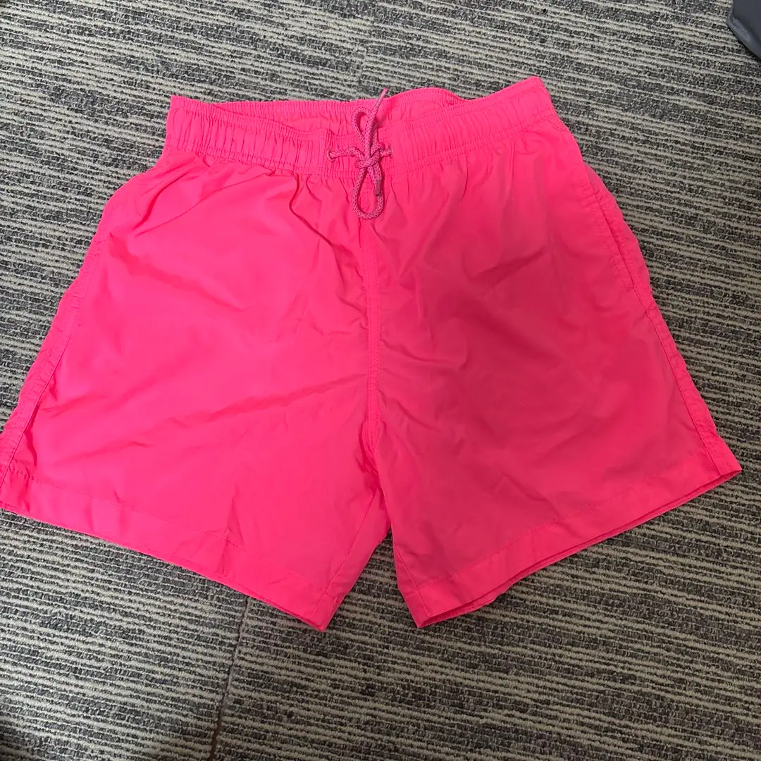 H&M 運動 短褲 螢光粉紅 的縮圖