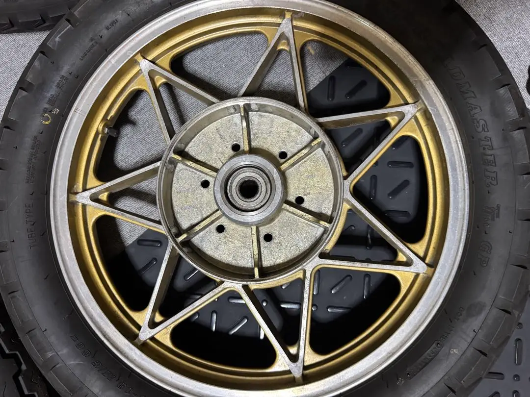 LESTERリア ホイール16インチ Z1 Z2 kawasaki 系 LESTERリア ホイール16インチ Z1 Z2 kawasaki 系 - メルカリ