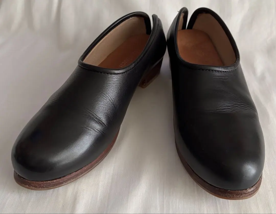 【稀有】hcubuch 蛤形 木屐鞋 黑色 24cm 的縮圖