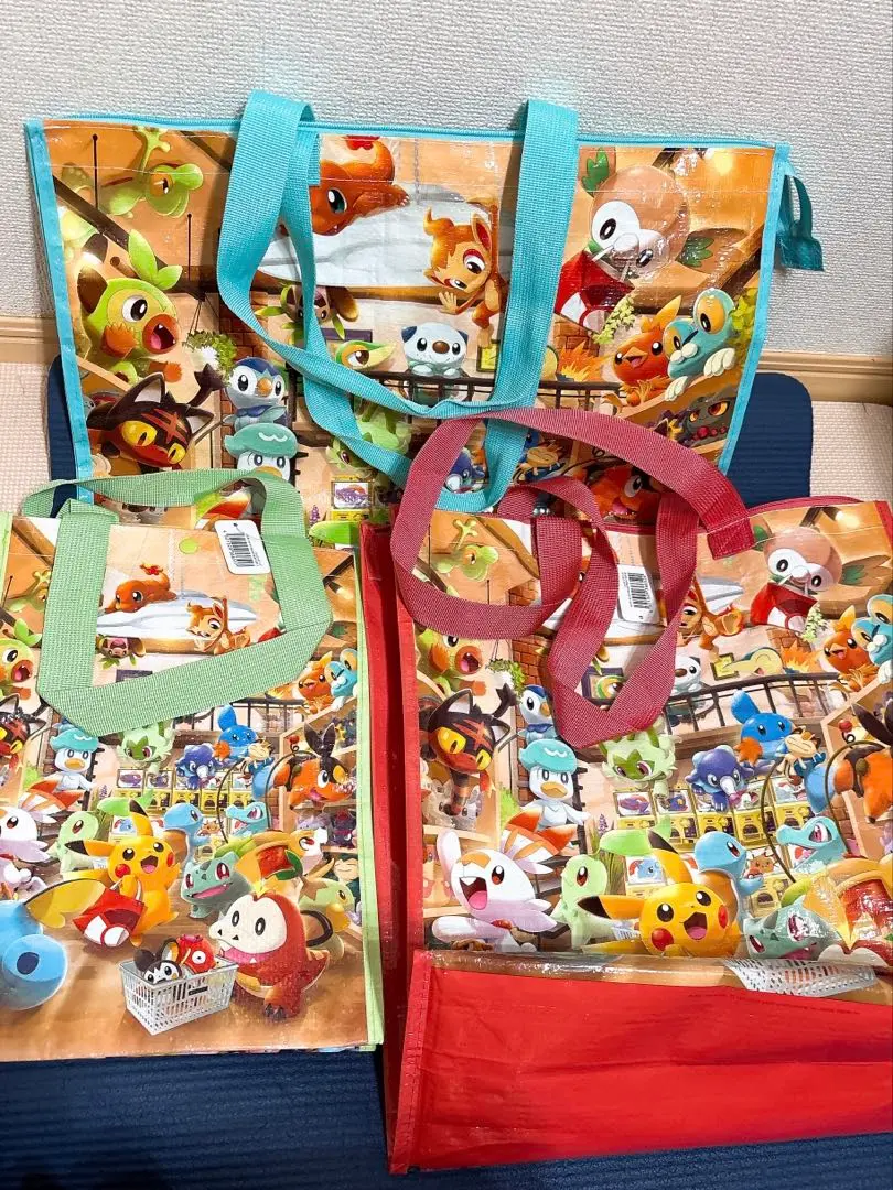 限定品！！ポケモンセンターオリジナルショッピングバック！ ポケモンセンターに両面かわいい、カラフルなショッピングバッグ