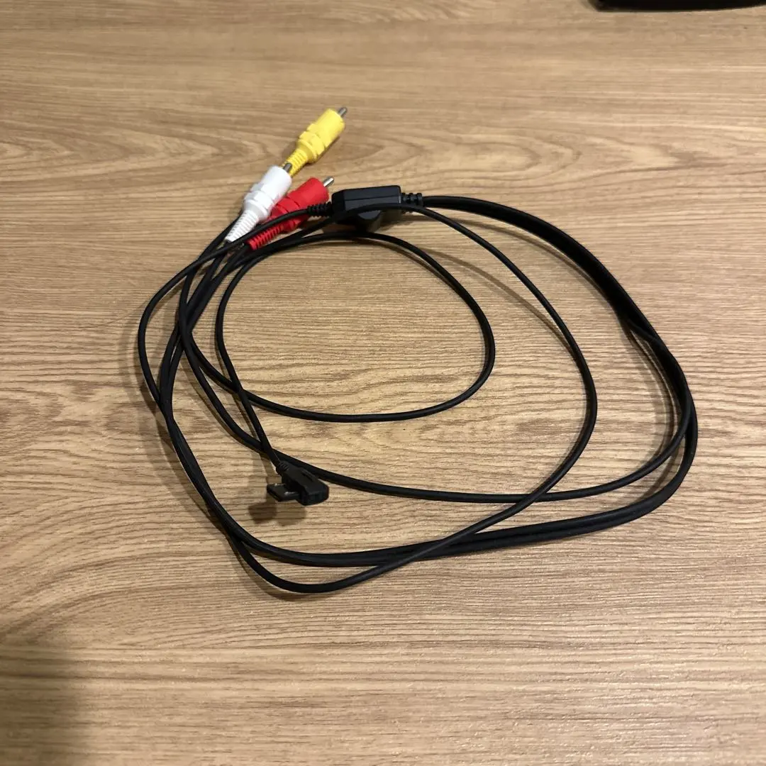 Thumbnail of DoCoMo Flat AV Output Cable P01