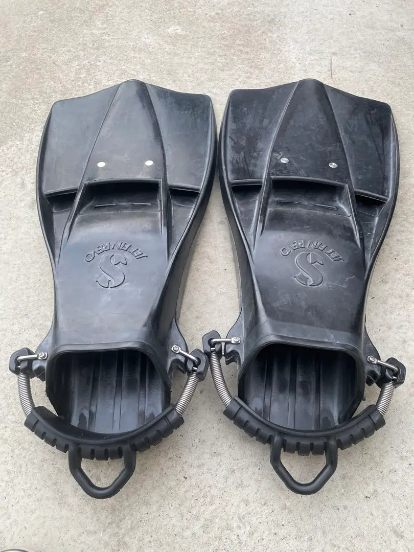 【匿名配送】スキューバプロ フィン JET FIN REVO 25〜27cm Amazon | SCUBAPRO スキューバプロ JET FIN REVO ジェットフィン