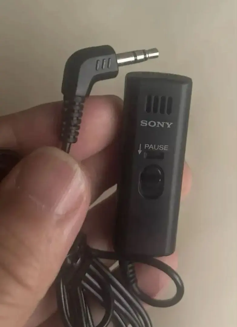 SONY 小型麥克風 附帶纜線暫停按鈕 的縮圖