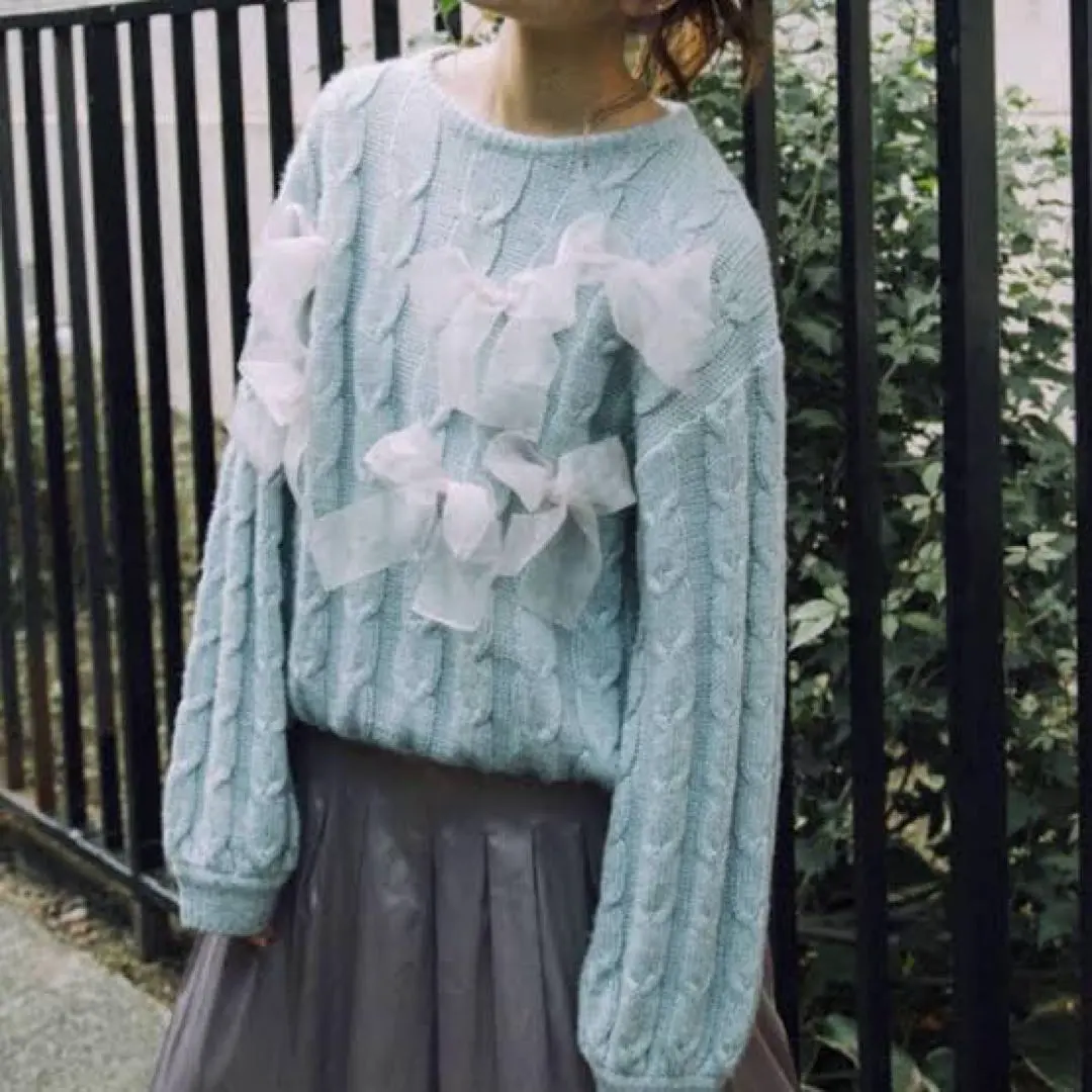 merry jenny 滿滿蝴蝶結針織衫 的縮圖