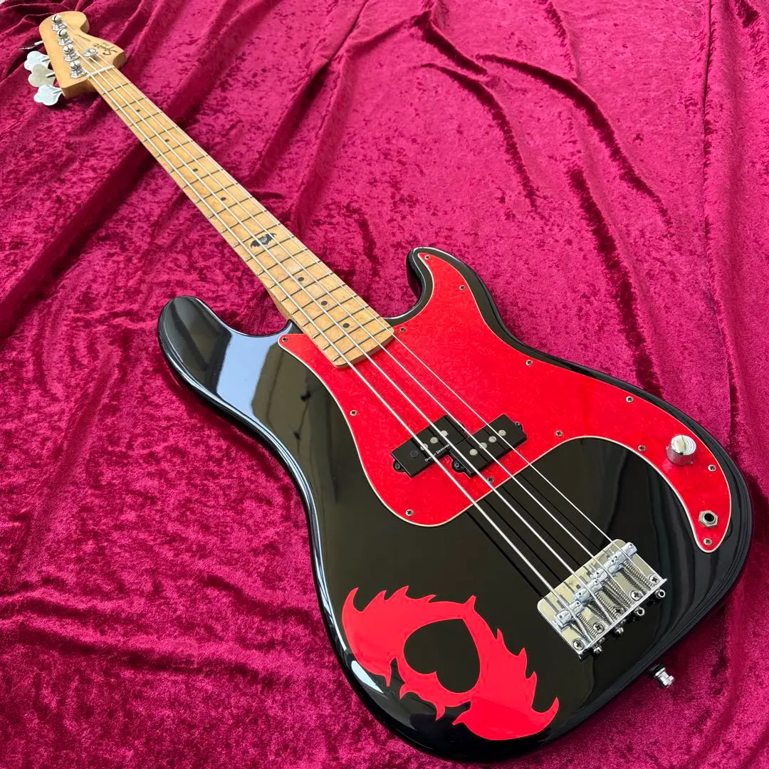 メンテ済 Squiei by Fender Pete Wentz FOB M06300000001000-00-720x720.jpg