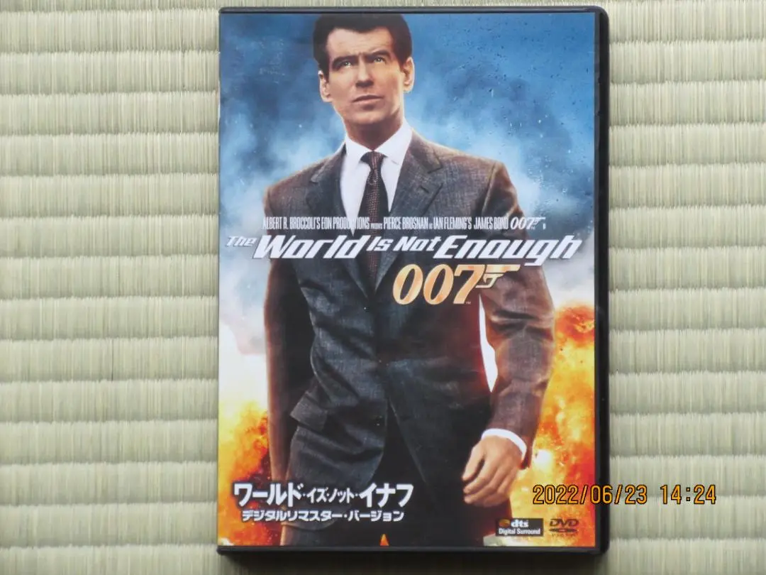 ピアーズブロスナン、デニスリチャーズ、直筆サイン写真　007 ピアーズブロスナン、デニスリチャーズ、直筆サイン写真 007