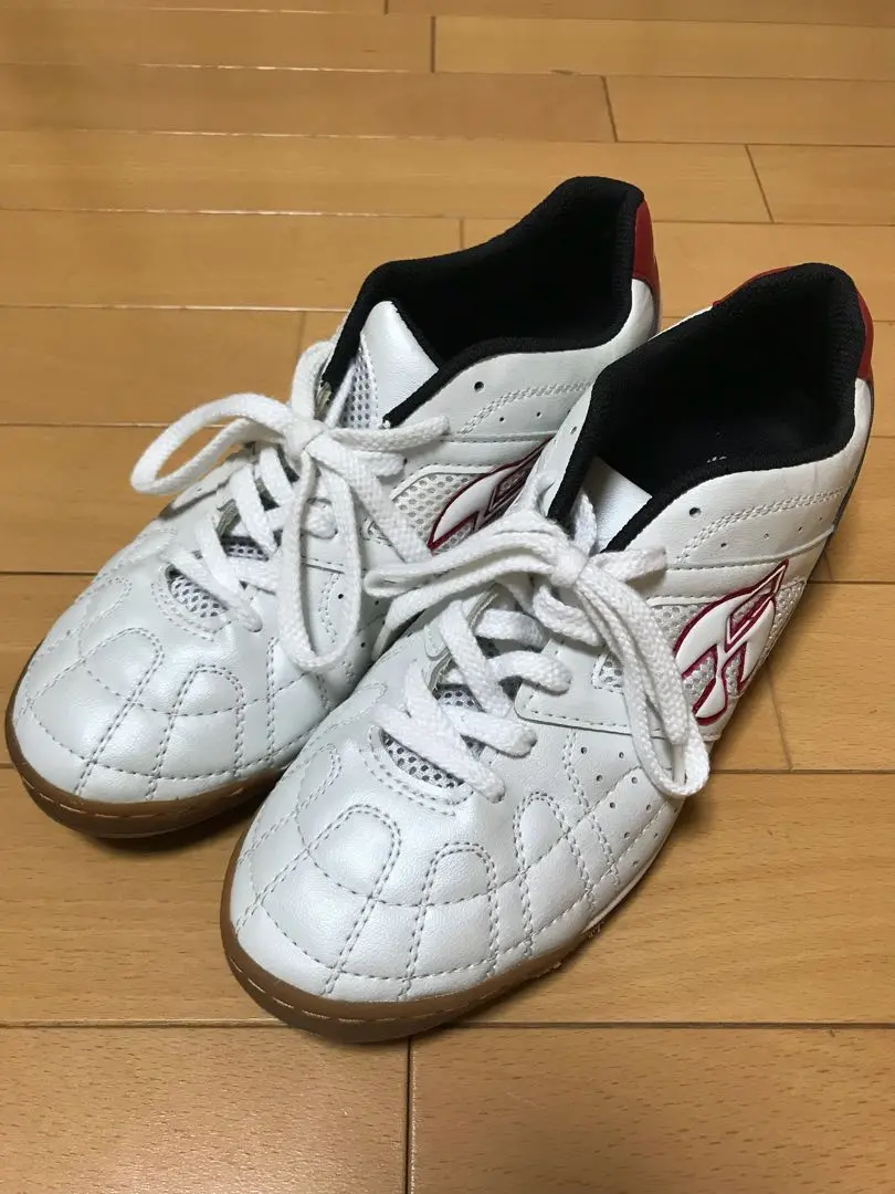 topper フットサルシューズ　24cm topper フットサルシューズ 24cm - メルカリ