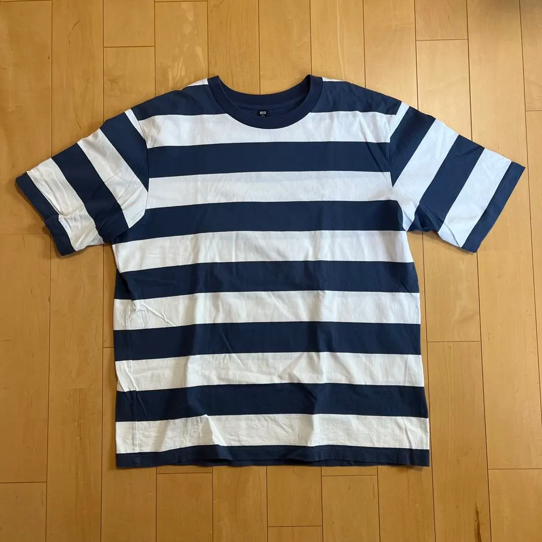 Thumbnail of UNIQLO striped T-shirt