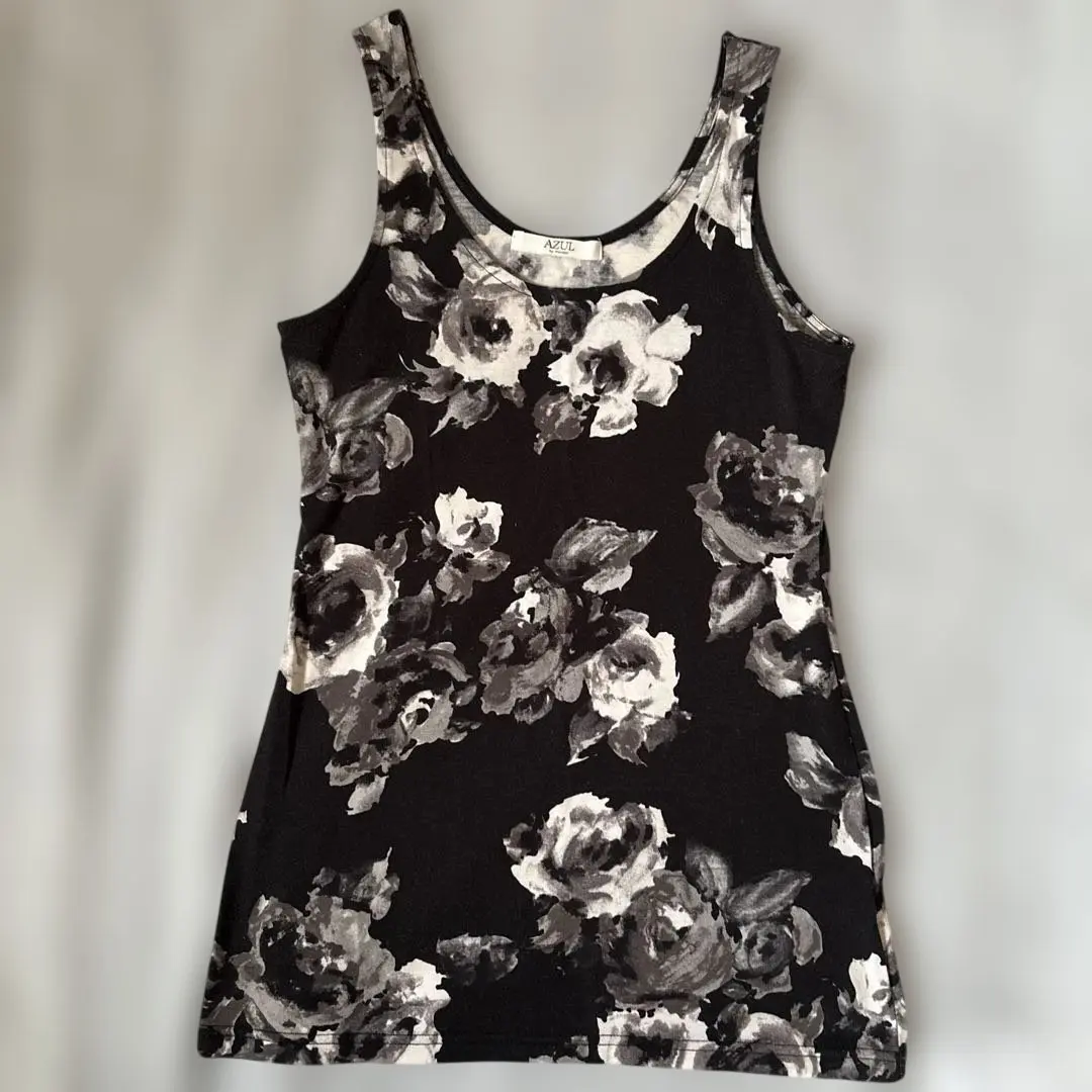 Thumbnail of Floral tank top, black and white