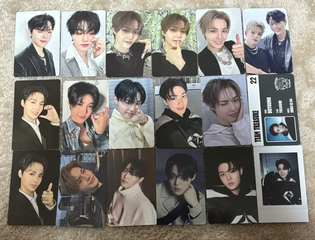 Thumbnail of treasure Doyoung photocard album Love Pulse
