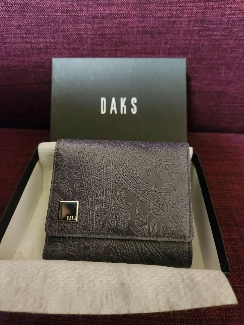 新品未使用　DAKS ダックス　財布　ウォレット　レザー　三つ折り 楽天市場】ダックス 三つ折り財布 レザー ペイズリー がま口