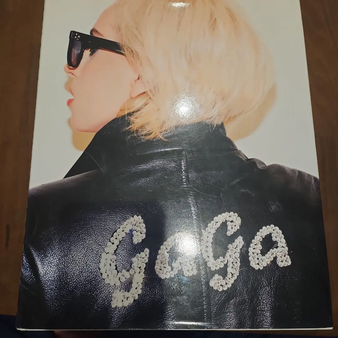 2025年最新】レディーガガ 写真集の人気アイテム - メルカリ