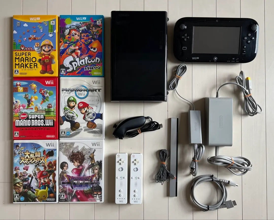 Thumbnail of Wii U Console Gamepad Set 32GB with Extras