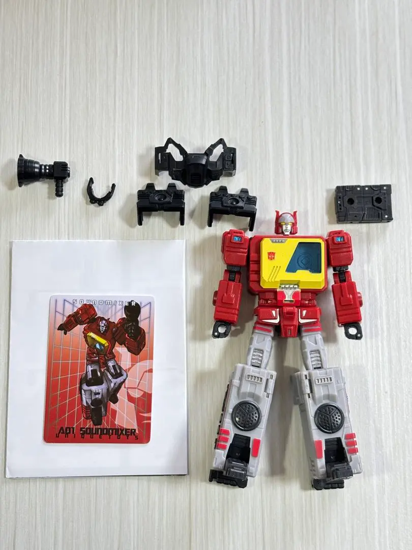 稀有 廣播員風格人物 變形金剛 模型 的縮圖