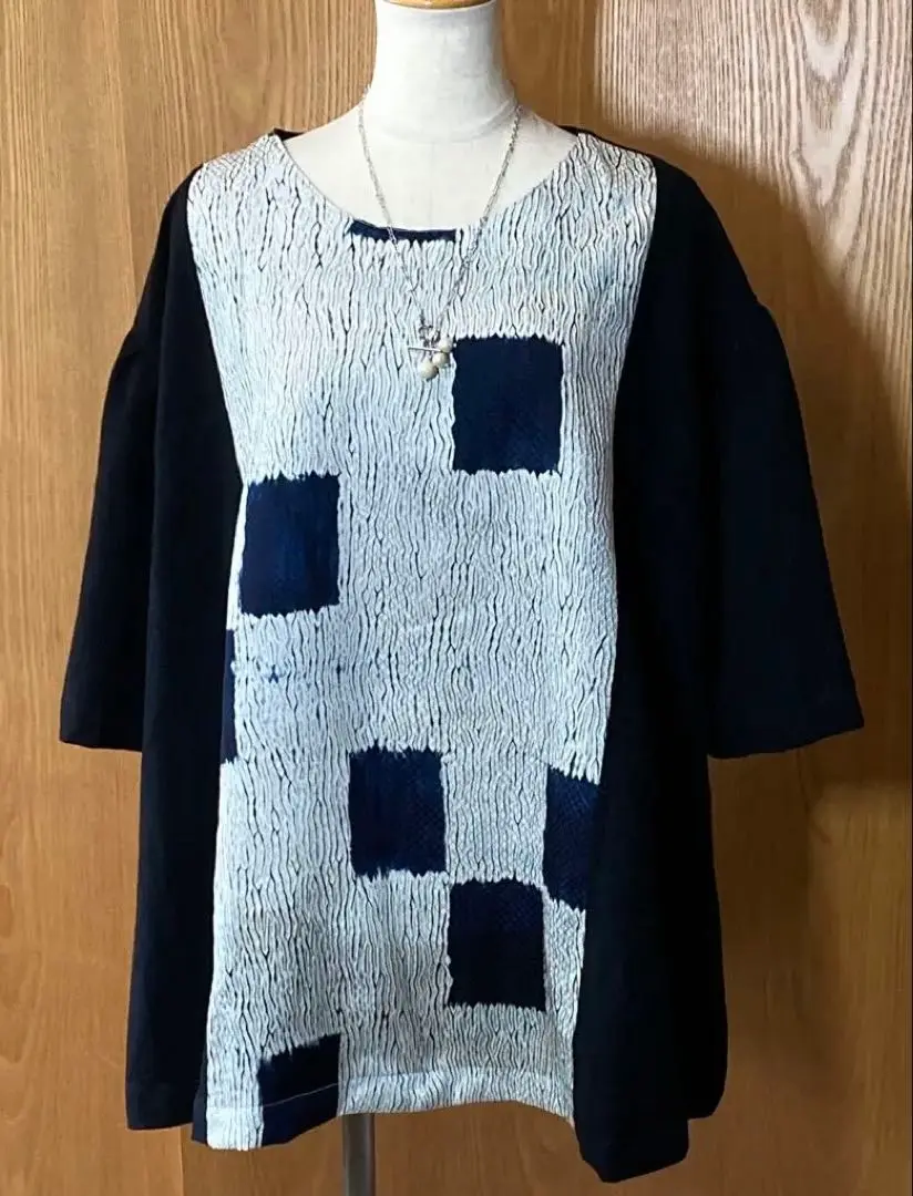 特價‼️¥4700→¥3700‼️二手和服布料素色上衣 四角紋樣 深藍色系 的縮圖