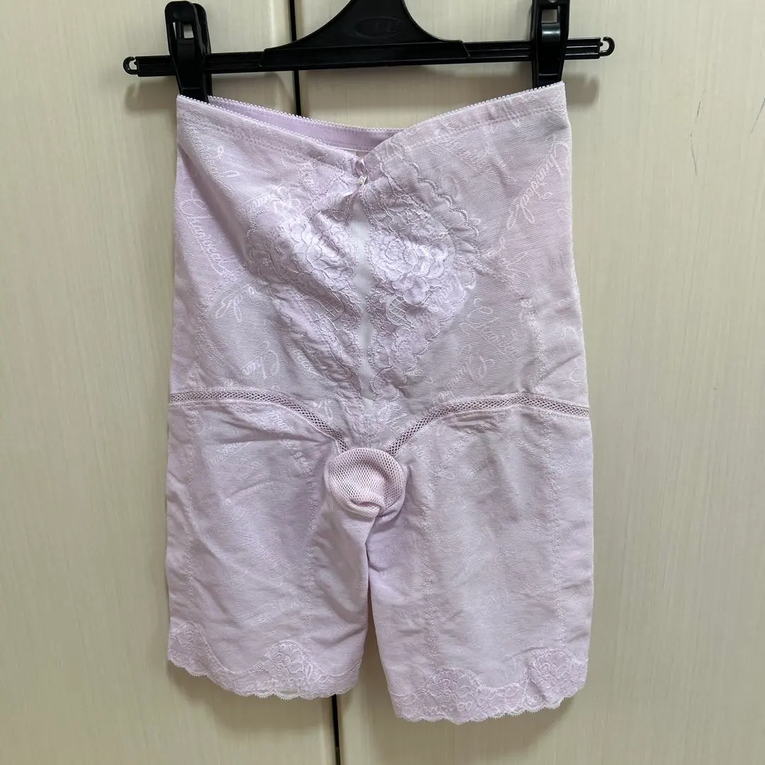 Thumbnail of Pale purple bodysuit with lace 64