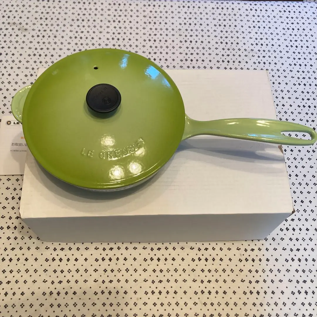 【新品未使用】ルクルーゼ/ソーシエ　オリーブブランチ 21cm アーティチョーク 2025年最新】オリーブブランチレリーフの人気アイテム - メルカリ