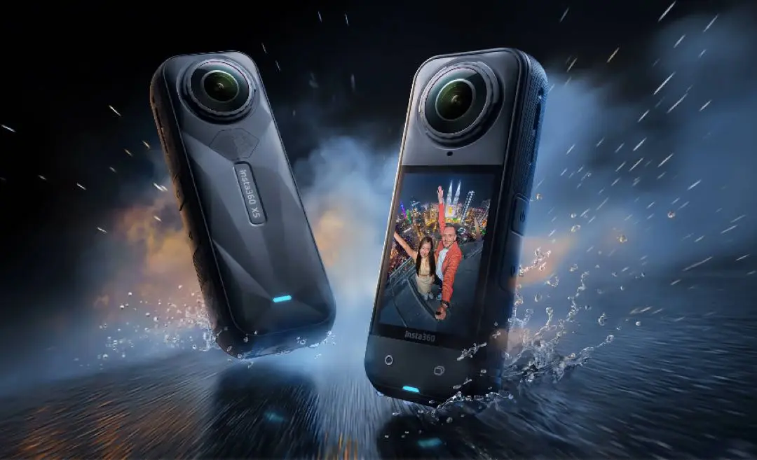 Insta360 X5 8K 主機 + 隱形自拍棒 + 螢幕保護貼 + 鏡頭保護罩 的縮圖