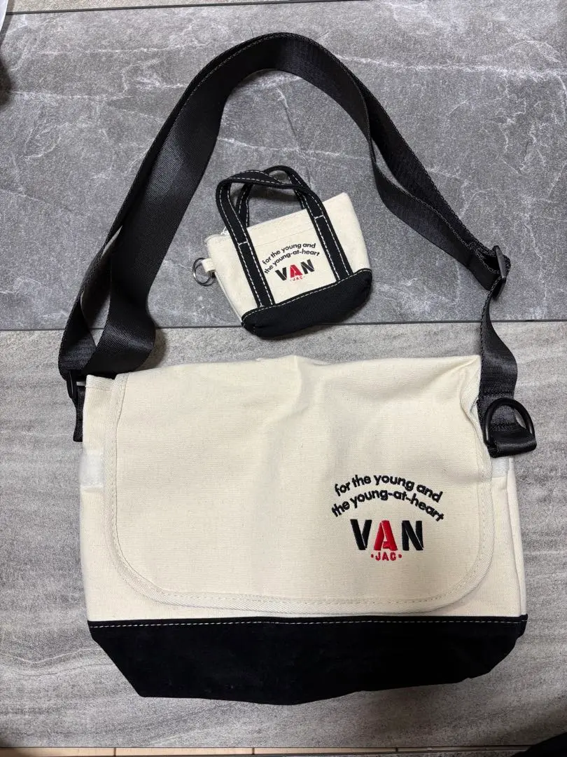 VAN JAC ヴァン ショルダーバッグ ２種２個セット 新品未使用 2025年最新】VAN Jacket ショルダーバッグの人気アイテム - メルカリ