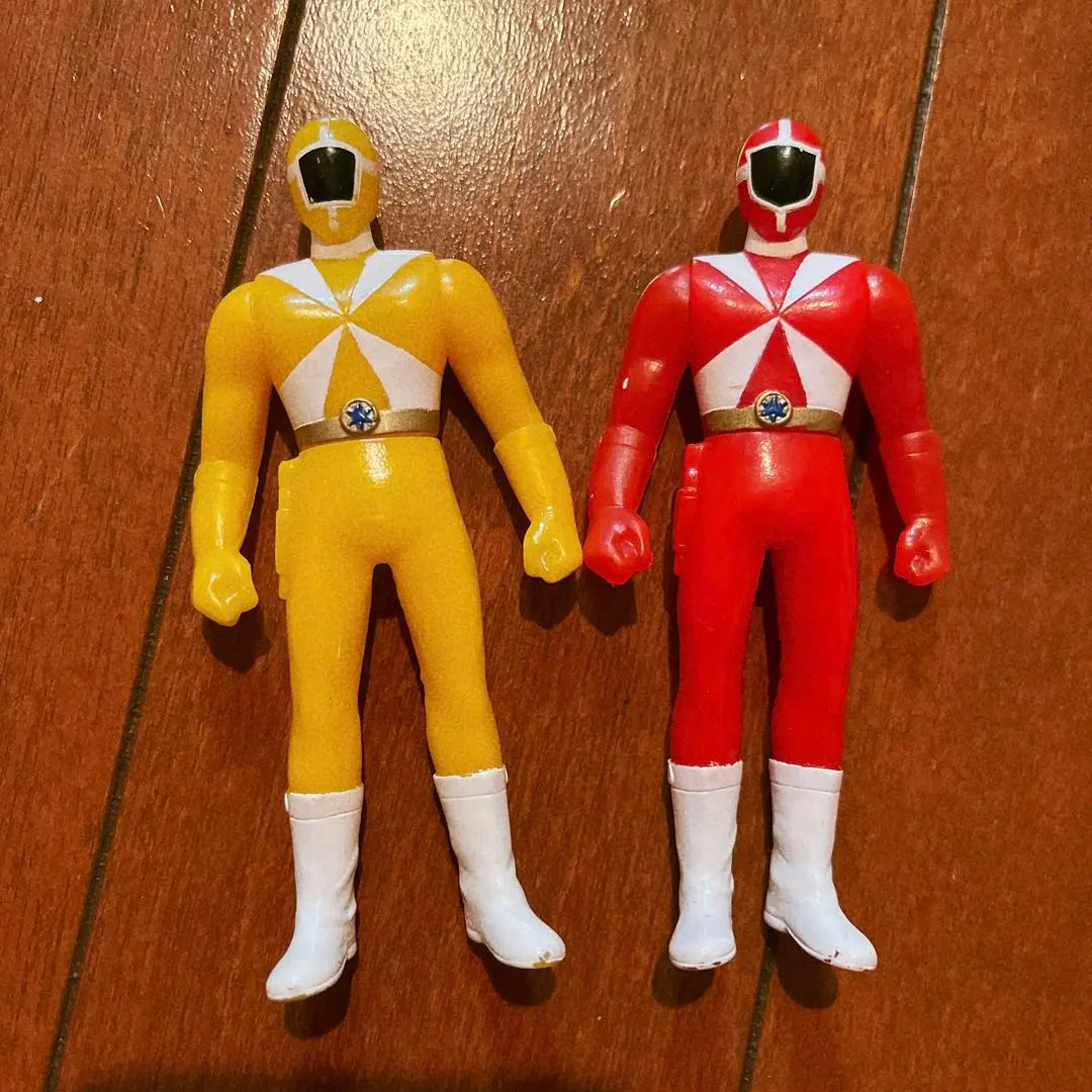 Thumbnail of Super Sentai Shokugan Sofubi: Kyukyu Sentai GoGoFive Set - Red, Yellow