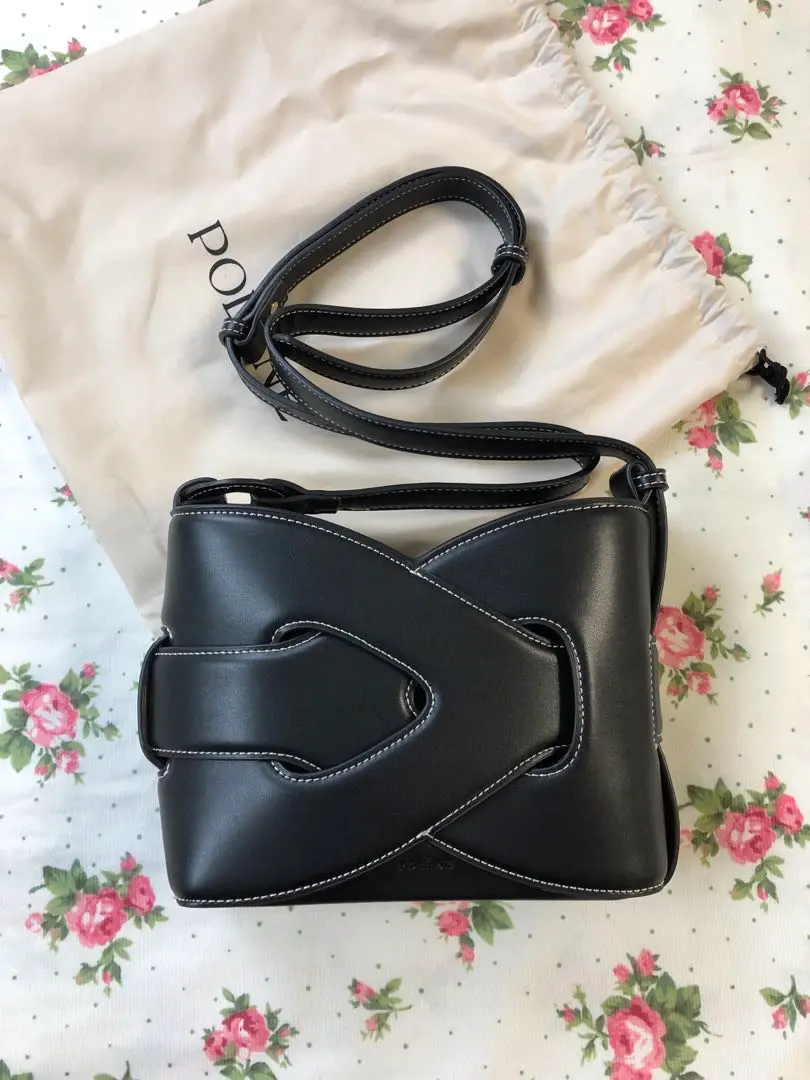 値下げ不可⭐︎正規品 ポレーヌ ショルダーバッグ 黒 Nodde 値下げ不可⭐︎正規品 ポレーヌ ショルダーバッグ 黒 Nodde