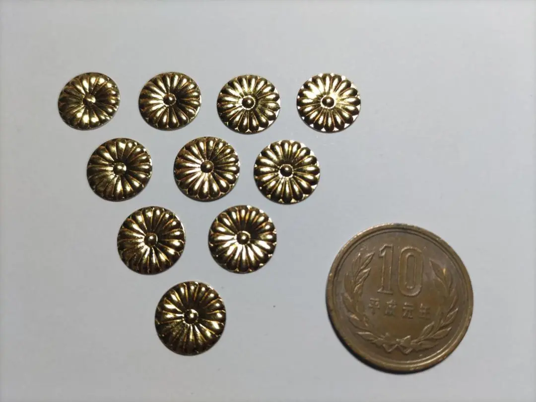 ★☆【菊花紋金屬】4分 x 10枚 神棚、神殿、神輿、佛壇、黃銅金屬配件（12毫米） 的縮圖