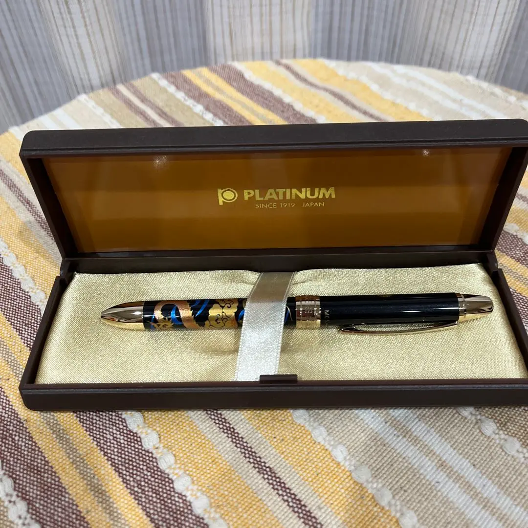 PLATINUM大量格安100本菊の御紋エンブレムノック式ボールペン黒