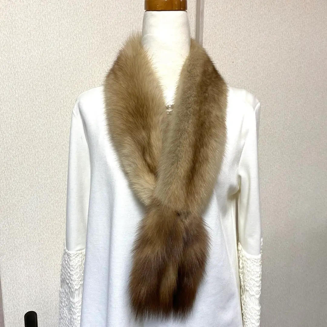 ゴールデンセーブル肉厚編み込みポンチョ ショート丈ケープ ゴールデンセーブル肉厚編み込みポンチョ ショート丈ケープ
