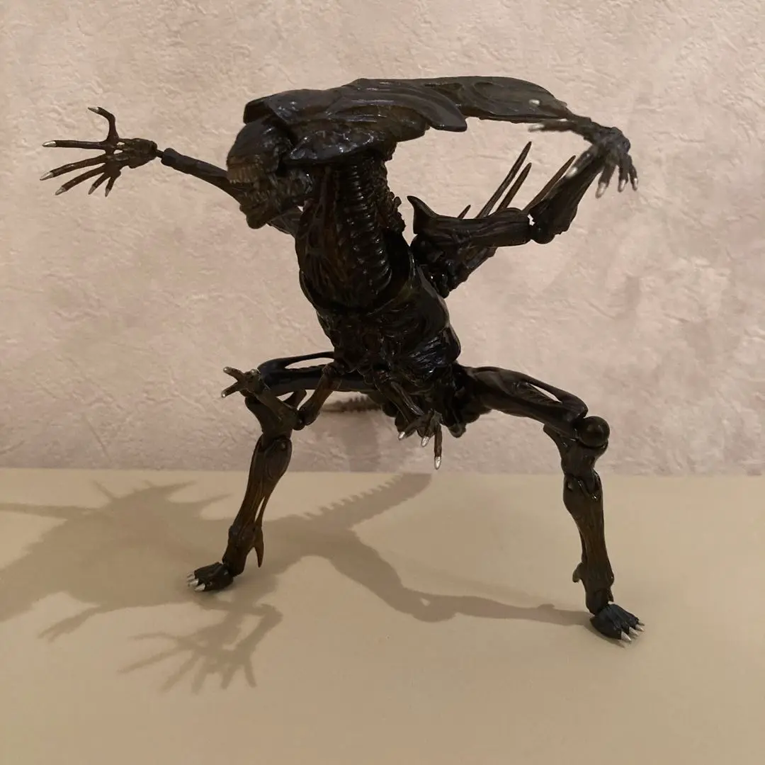 特撮リボルテック No.018 エイリアン・クイーン （初回生産分・特別価格） Amazon.co.jp: 特撮リボルテック SERIES No.018 エイリアン