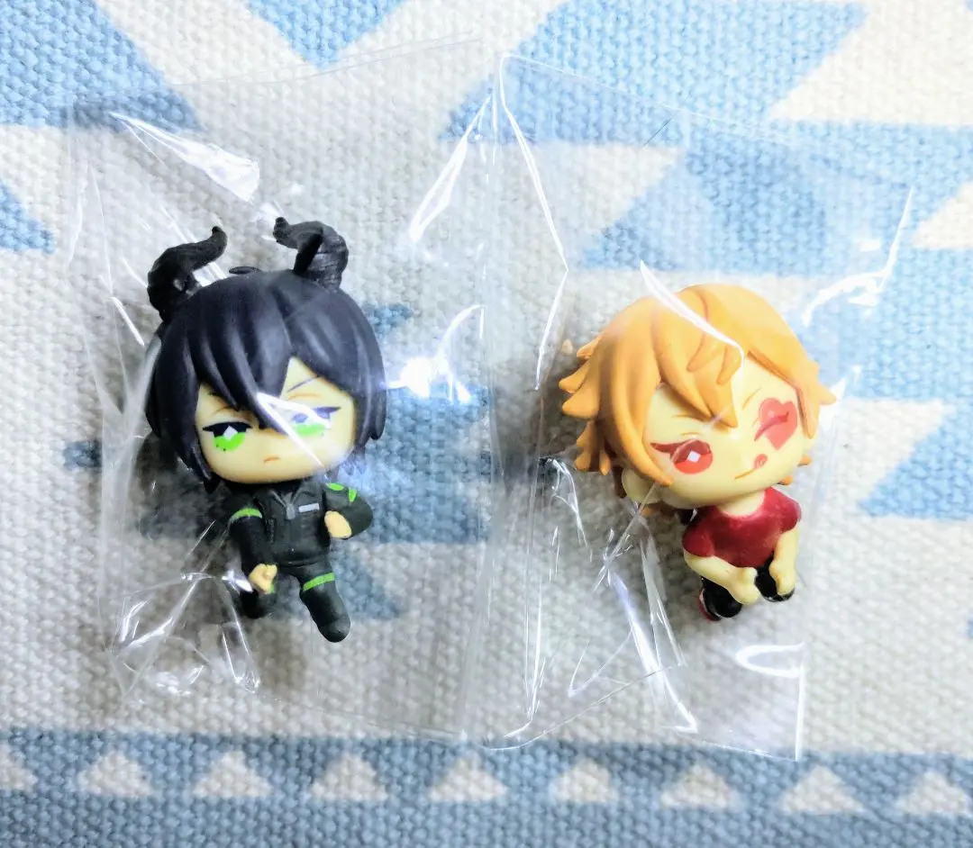 Thumbnail of Hugcot Twisted Wonderland Twisted (shortened for convenience) Malleus Ace Gashapon (capsule toy)