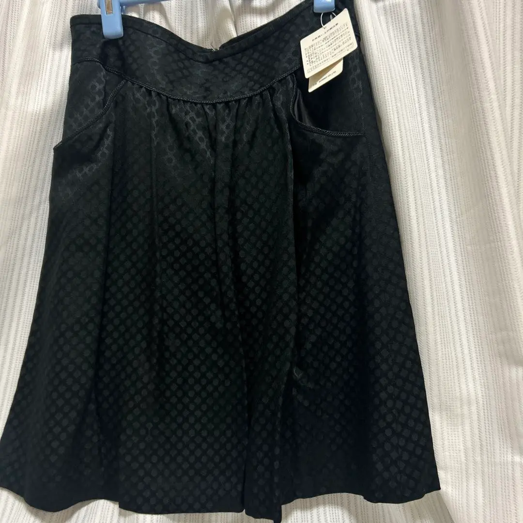 新品 裙子 黑色 格紋 尺寸40 L碼 【免運費】 的縮圖