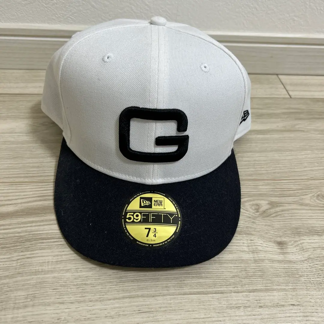 新品 巨人 ジャイアンツ　NEWERA 伝統の一戦　レア　廃盤　キャップ　復刻 新品 巨人 ジャイアンツ NEWERA 伝統の一戦 レア 廃盤 キャップ