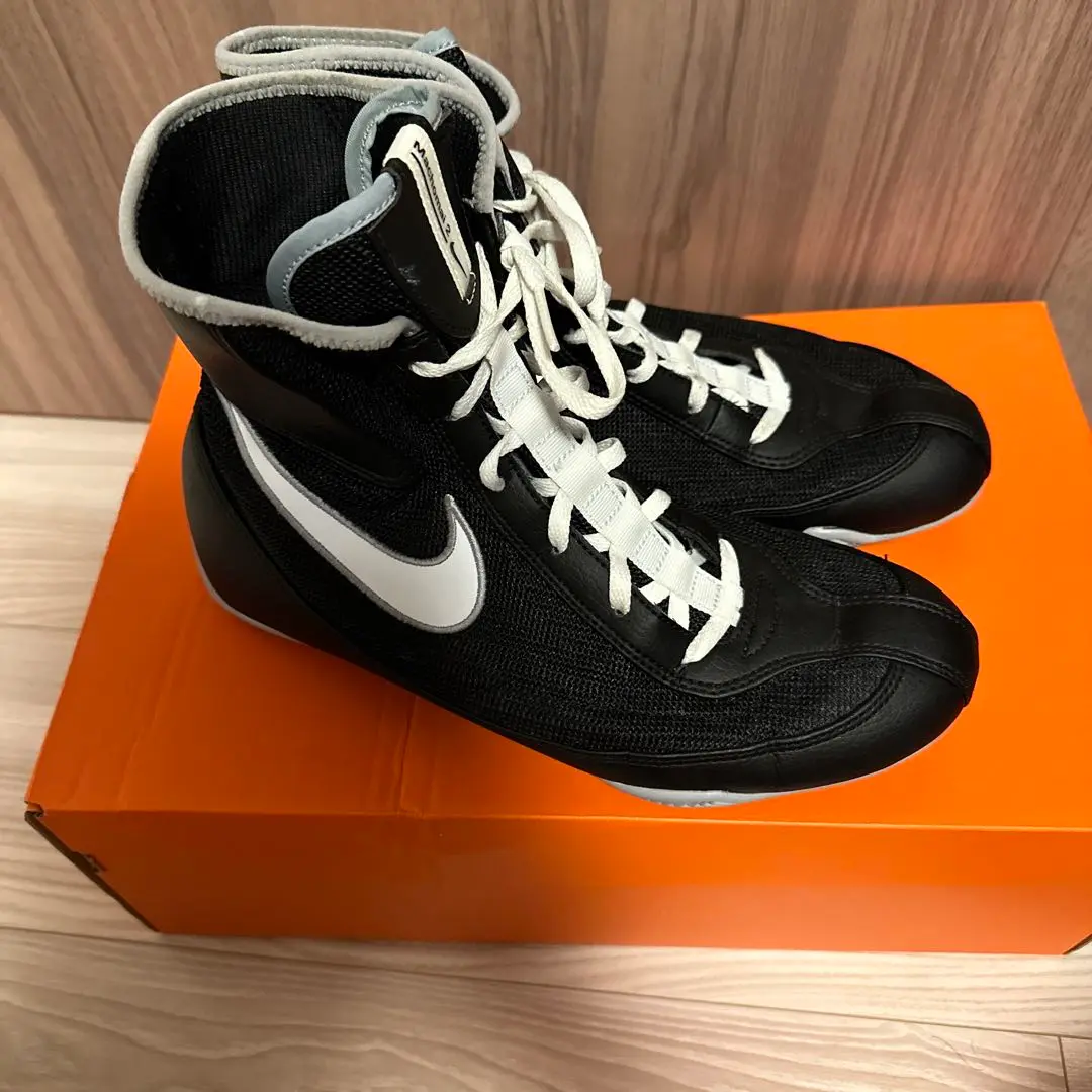 COMME des GARCONS×NIKE machomai カスタム24cm Nike x Comme des Garcons Machomai Is For the Well-Heeled