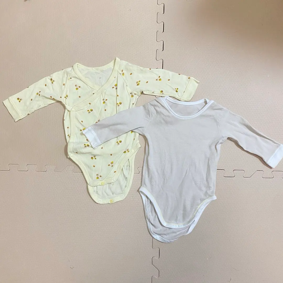 Thumbnail of Uniqlo bodysuit baby underwear, size 70, 2 pieces