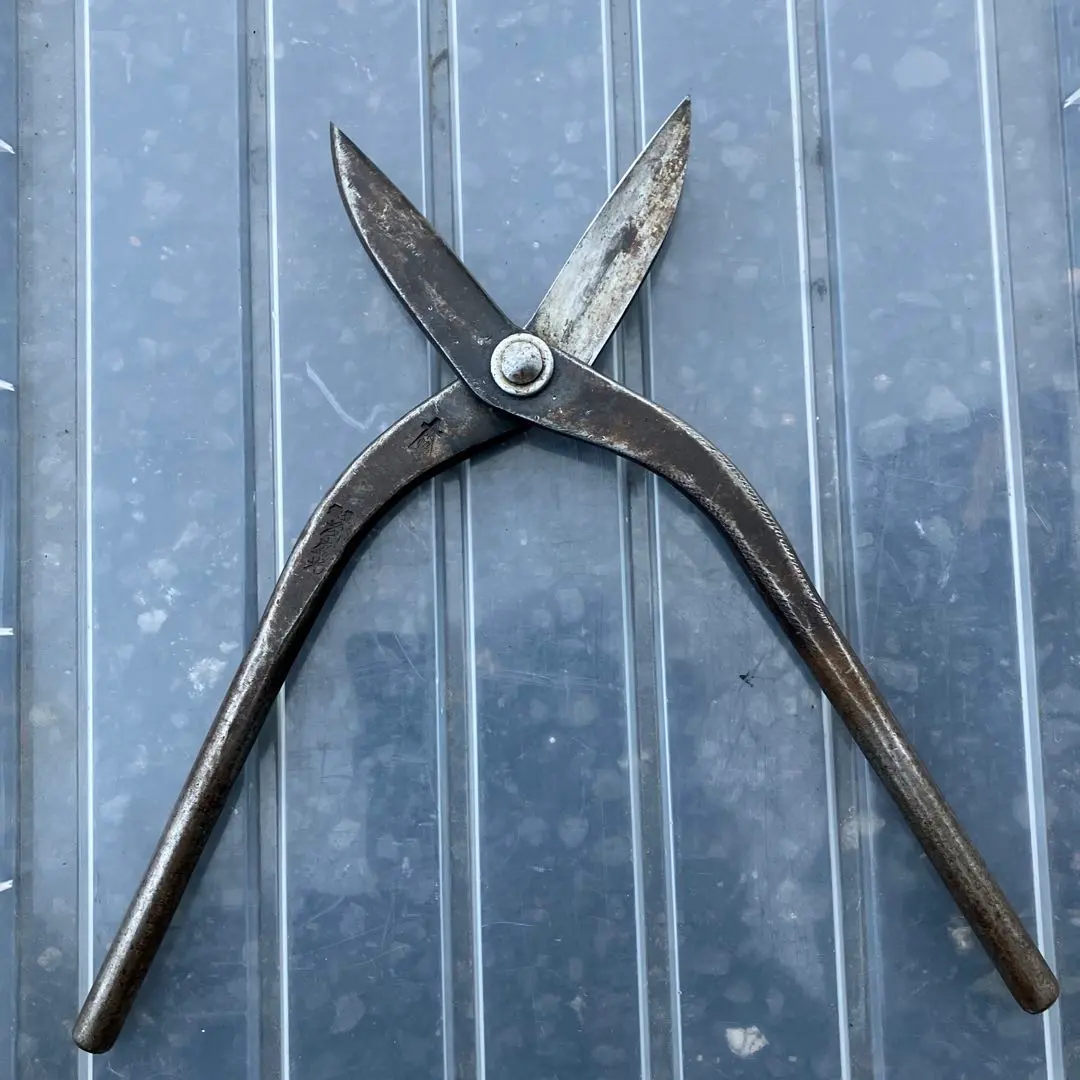 茂盛光 金切鋏 ステン用 エグリ 180mm スウェーデン鋼 - メルカリ